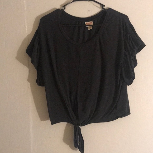 Black Ruffle Tee - Picture 2 of 4